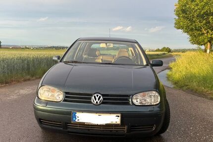 VW Golf 182.000 km 2.290 &euro; Tamm 71732