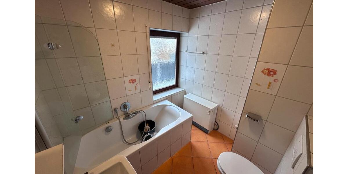 Etagenwohnung Eberdingen - 3 Zimmer, 80 m&sup2;, 1.000&euro; | Angebot:24414396