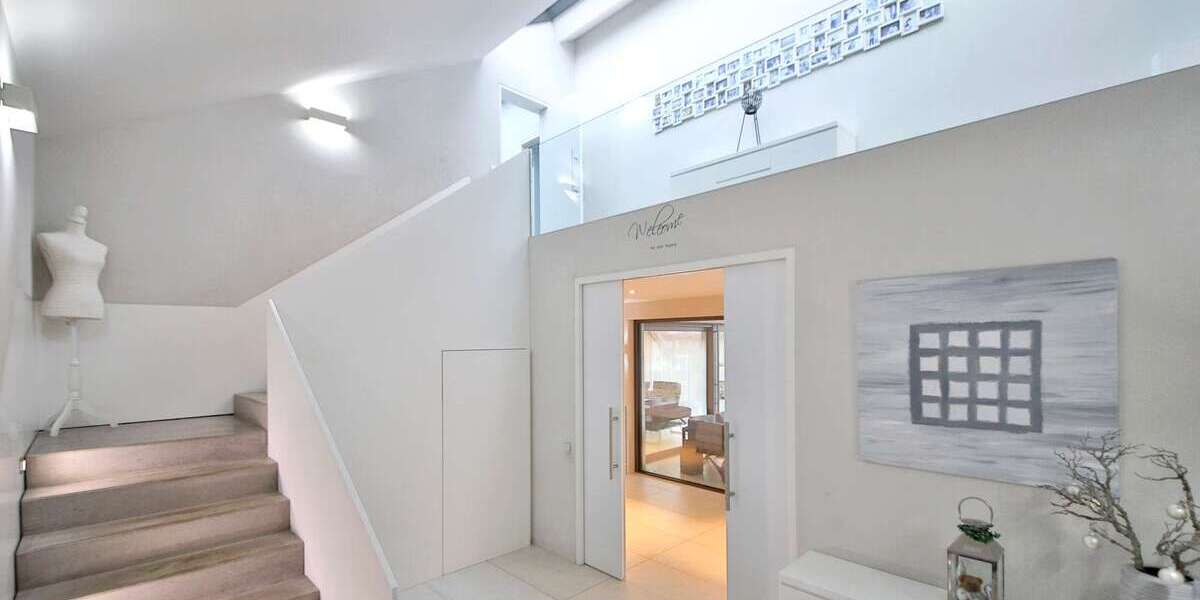 Einfamilienhaus Esslingen am Neckar - 7.5 Zimmer, 400 m&sup2;, 2.490.000&euro; | Angebot:25085053