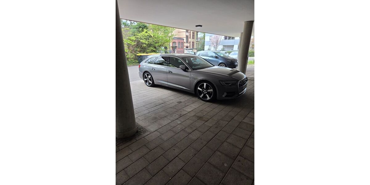 Audi A6 128.000 km 28.300 &euro; Stuttgart 70374
