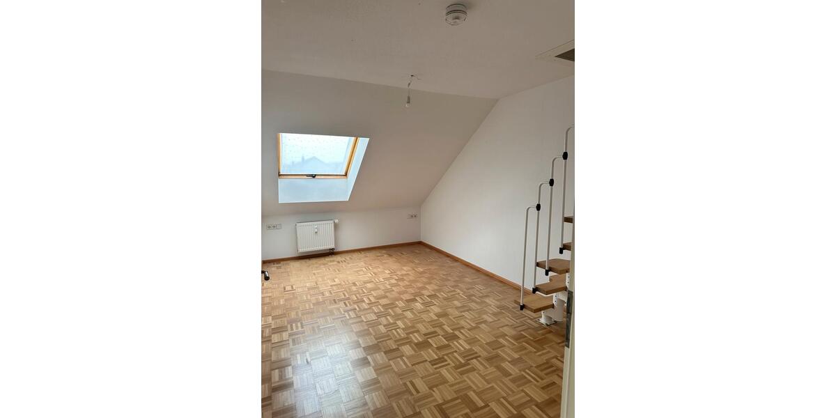 Dachgeschoßwohnung Renningen - 3.5 Zimmer, 75 m&sup2;, 375.000&euro; | Angebot:25644989