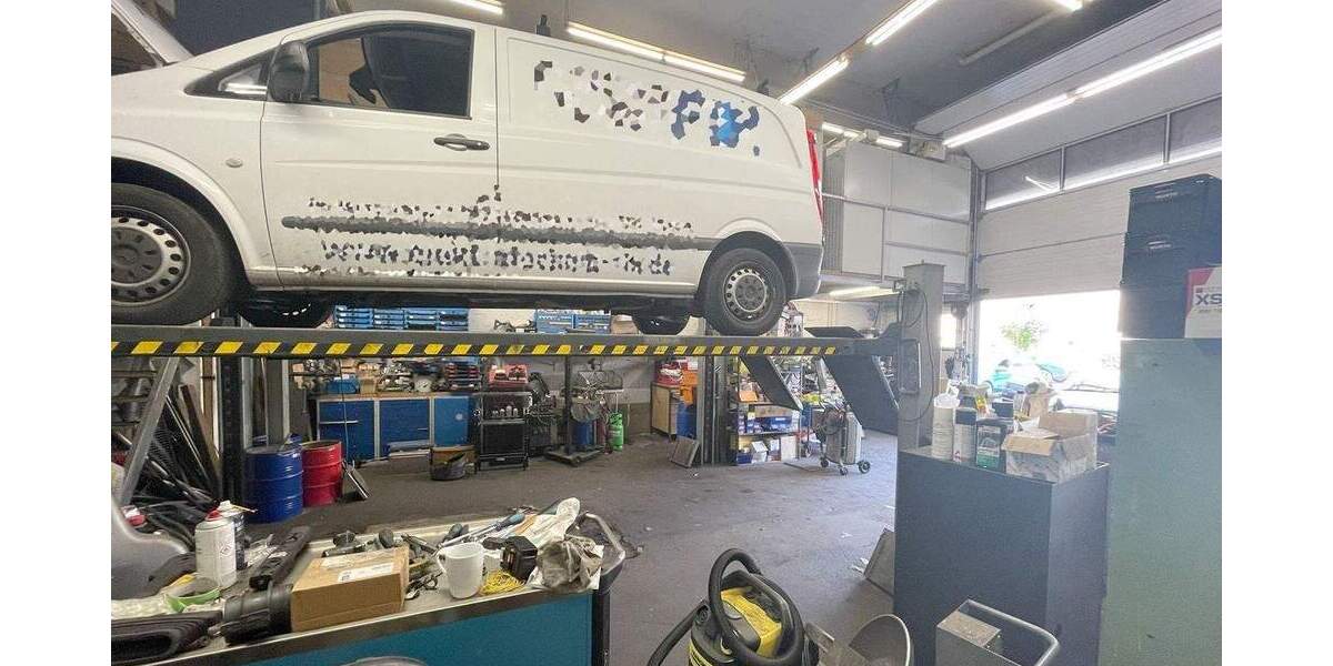 Einfamilienhaus Stuttgart Zuffenhausen - 5 Zimmer, 227 m&sup2;, 999.000&euro; | Angebot:25662341