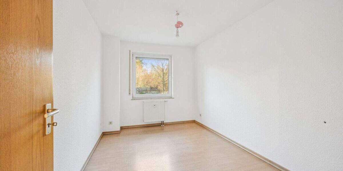 Etagenwohnung Remseck Hochberg - 3 Zimmer, 82 m&sup2;, 349.000&euro; | Angebot:25821514