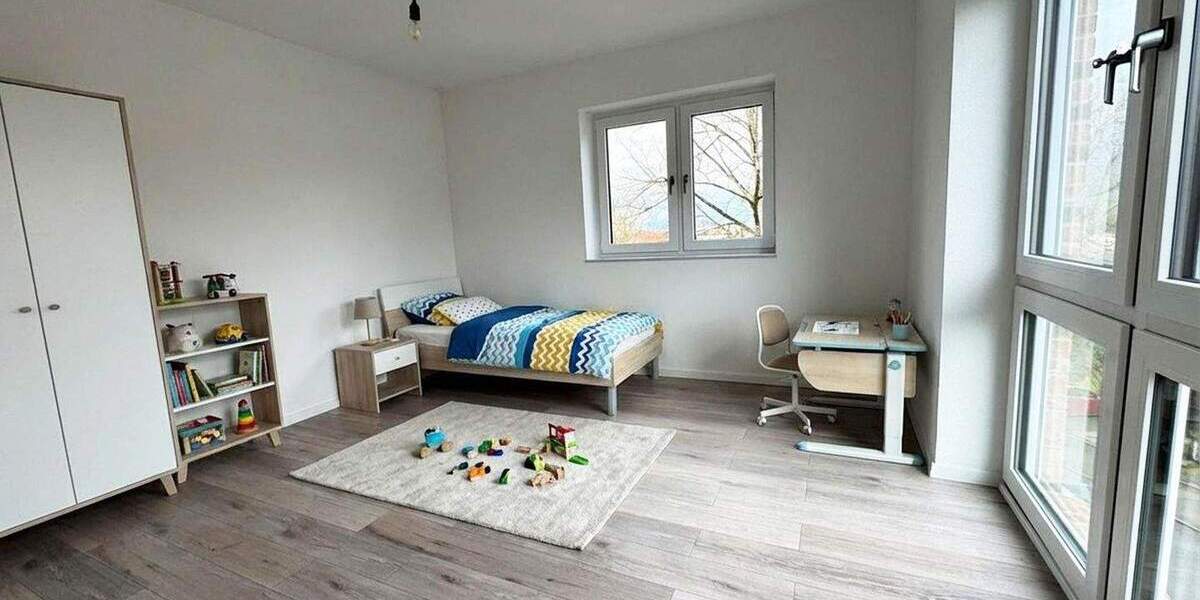 Etagenwohnung Waiblingen Hegnach - 4 Zimmer, 125 m&sup2;, 1.750&euro; | Angebot:25776412