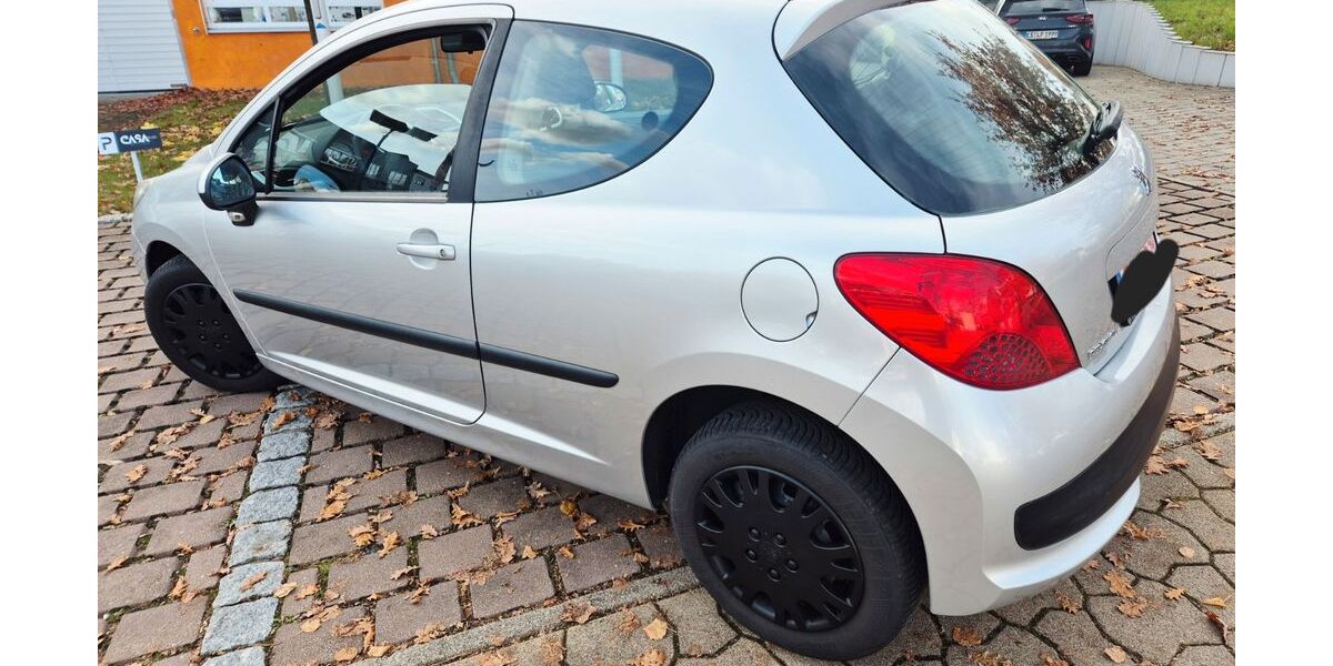 Peugeot 207 157.400 km 2.200 &euro; Filderstadt 70794