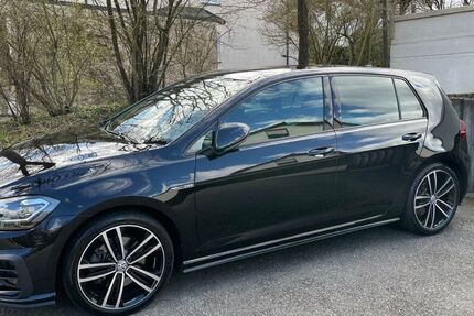 VW Golf 73.900 km 21.600 &euro; Stuttgart 70329