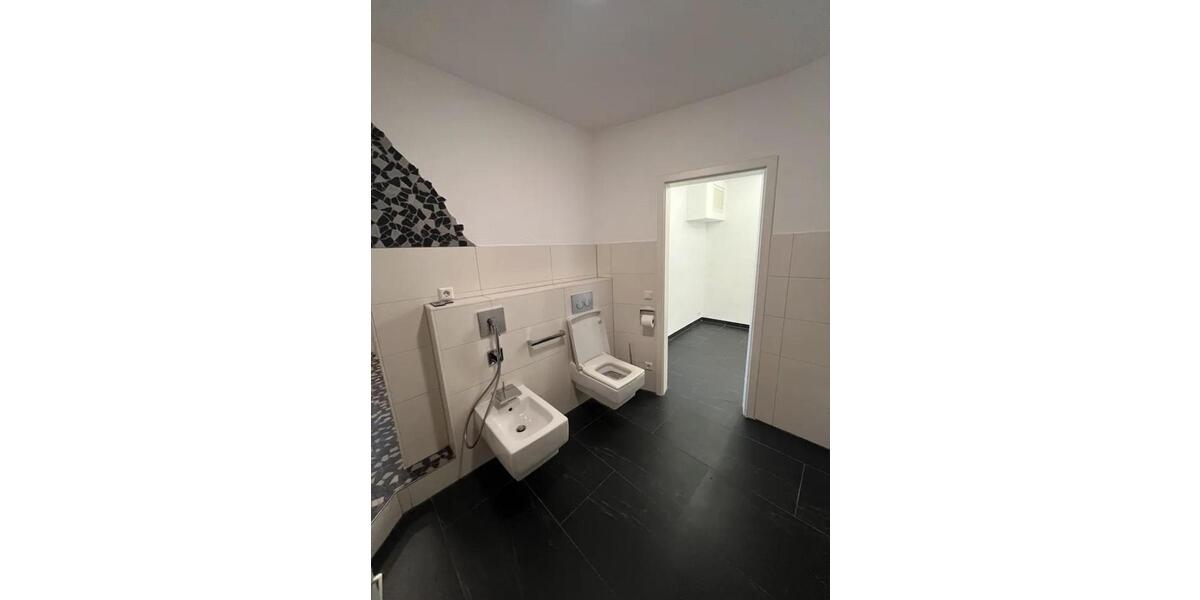 Etagenwohnung Stuttgart Stuttgart-West - 3.5 Zimmer, 97 m&sup2;, 1.750&euro; | Angebot:25956195