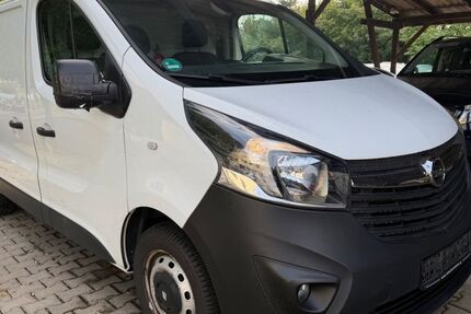 Opel Vivaro 42.000 km 11.999 &euro; Ditzingen 71254