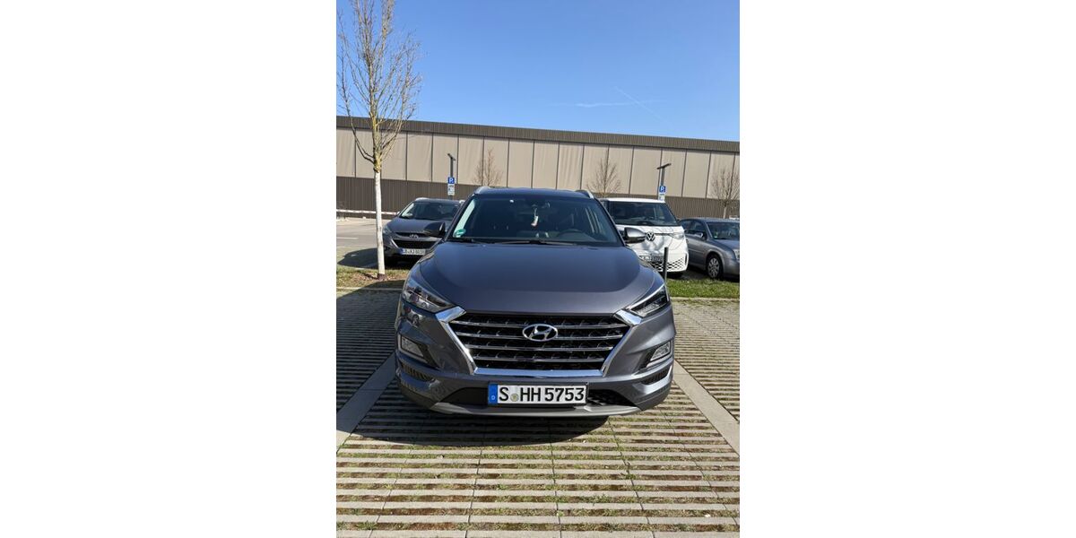Hyundai TUCSON 106.000 km 19.099 &euro; Gerlingen 70839