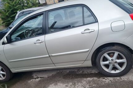 Toyota Corolla 146.000 km 4.150 &euro; Stuttgaft 70372