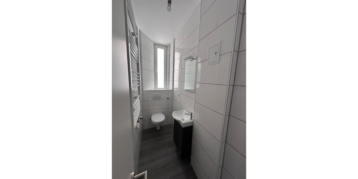 Etagenwohnung Stuttgart Bad Cannstatt - 3 Zimmer, 93 m&sup2;, 1.500&euro; | Angebot:26014531