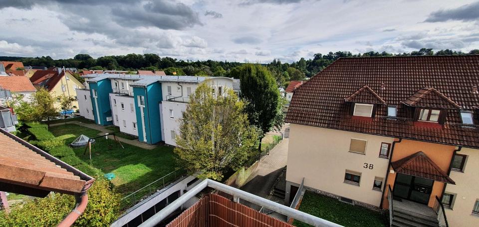 Dachgeschoßwohnung Ebersbach an der Fils - 3 Zimmer, 64 m&sup2;, 189.000&euro; | Angebot:25052801