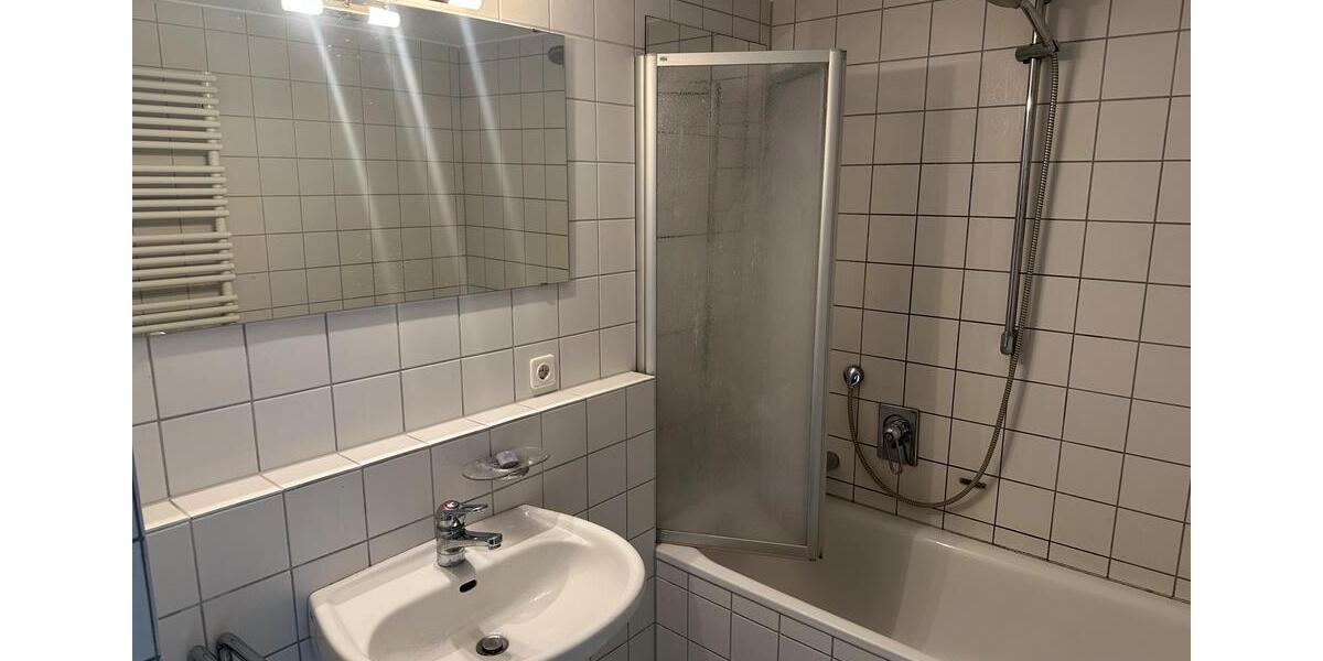 Einfamilienhaus Stuttgart Mühlhausen - 2 Zimmer, 81 m&sup2;, 1.598&euro; | Angebot:25375005