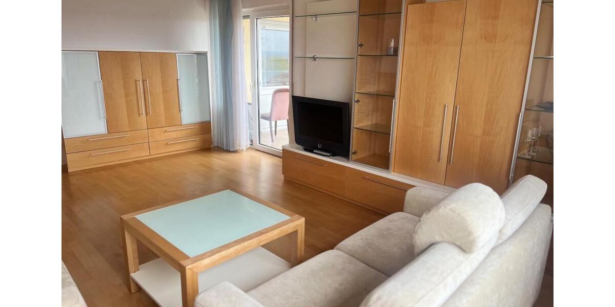 Etagenwohnung Sachsenheim - 2.5 Zimmer, 70 m&sup2;, 1.050&euro; | Angebot:25931289