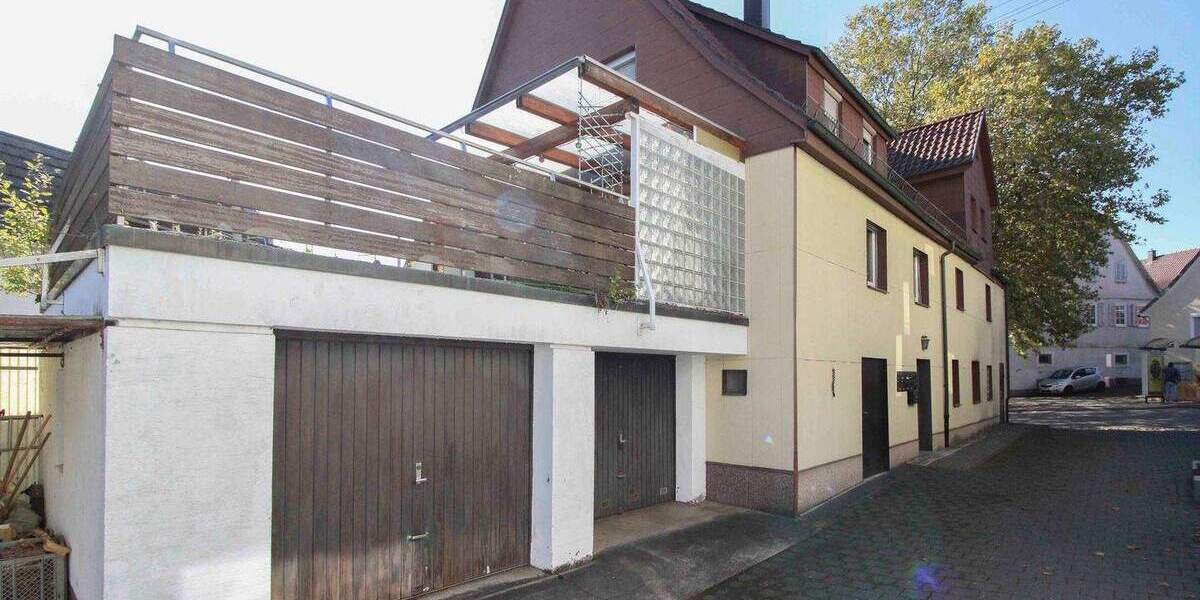 Mehrfamilienhaus, Wohnhaus Stuttgart Heumaden - 9 Zimmer, 154 m&sup2;, 398.000&euro; | Angebot:25718008