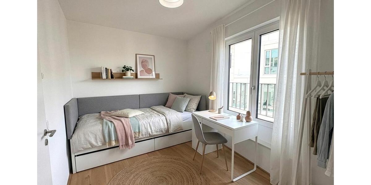 Dachgeschoßwohnung Leonberg - 4 Zimmer, 121 m&sup2;, 2.484&euro; | Angebot:23712507