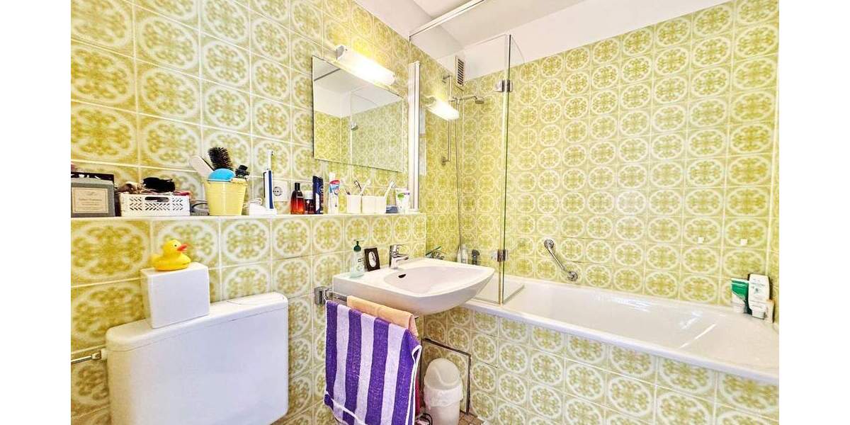 Etagenwohnung Stuttgart Degerloch - 3 Zimmer, 73 m&sup2;, 298.000&euro; | Angebot:25749369