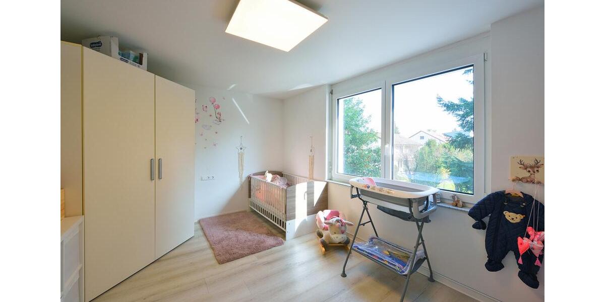 Reihenhaus Markgröningen - 5 Zimmer, 133 m&sup2;, 1.700&euro; | Angebot:25632777