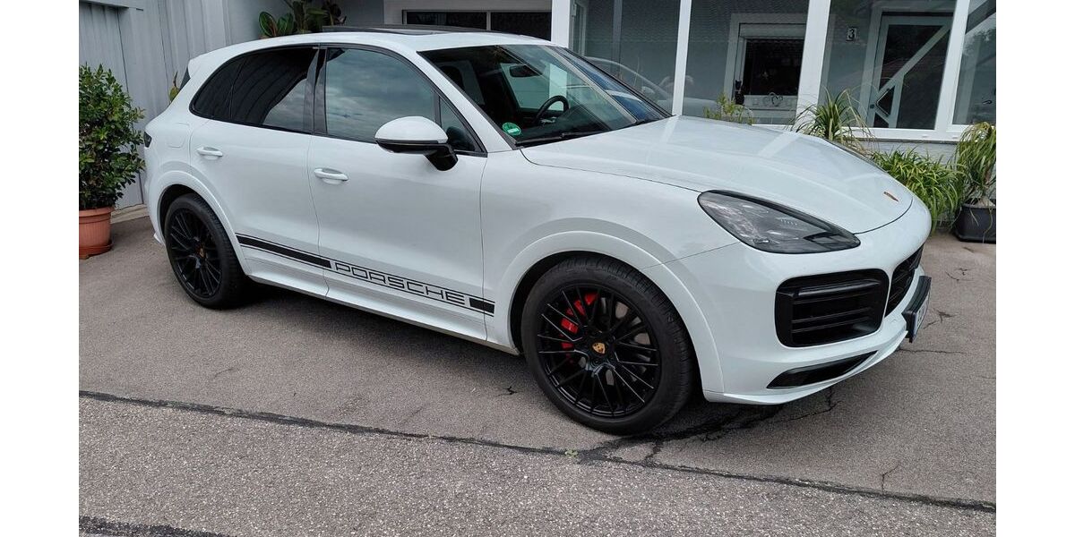 Porsche Cayenne 97.500 km 67.800 &euro; Pleidelsheim 74385