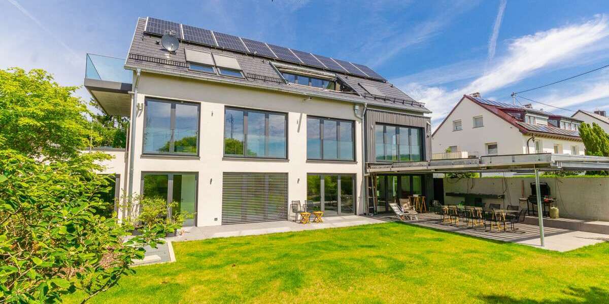Etagenwohnung Fellbach - 3.5 Zimmer, 138 m&sup2;, 3.200&euro; | Angebot:26915375