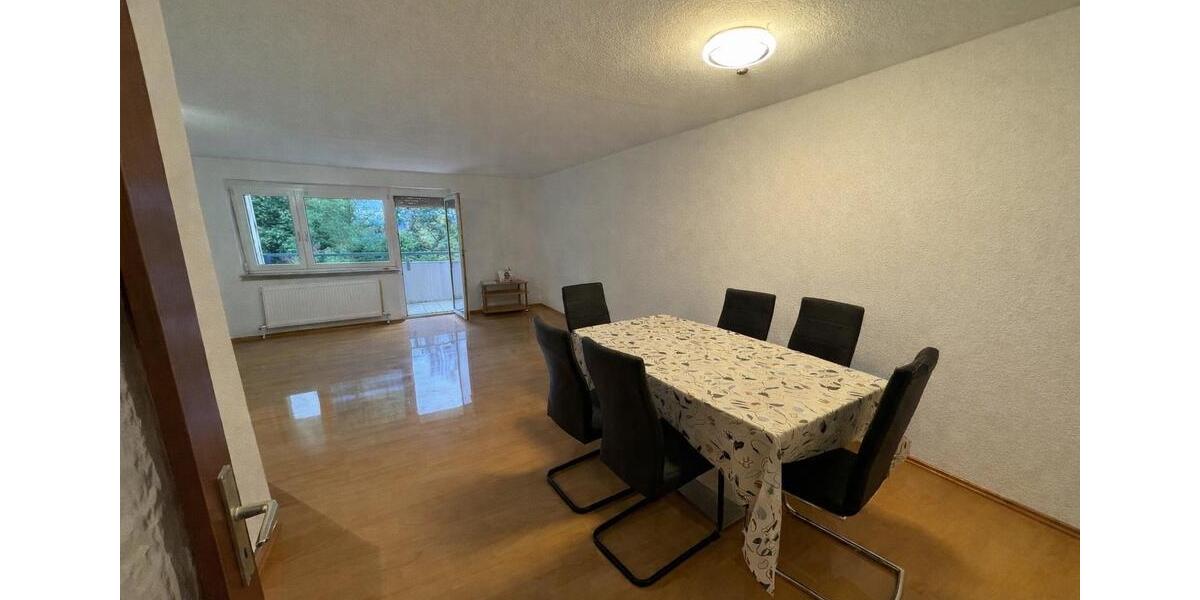 Etagenwohnung Sindelfingen Eichholz - 3.5 Zimmer, 89 m&sup2;, 1.250&euro; | Angebot:25729029