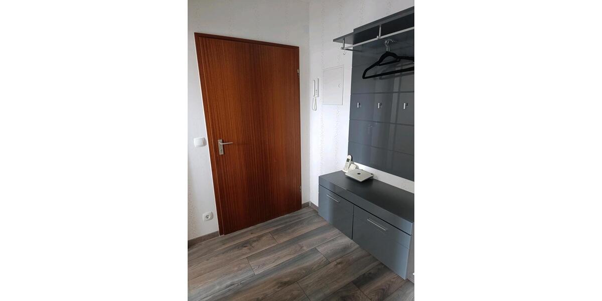 Etagenwohnung Backnang - 3.5 Zimmer, 90 m&sup2;, 300.000&euro; | Angebot:27081116