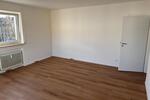 Etagenwohnung Stuttgart Luginsland - 3 Zimmer, 76 m&sup2;, 1.300&euro; | Angebot:25452050