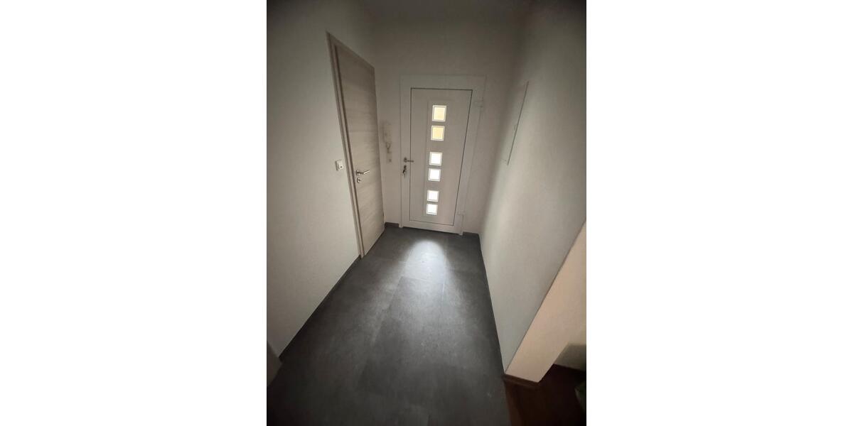 Etagenwohnung Leonberg - 4 Zimmer, 80 m&sup2;, 1.200&euro; | Angebot:25753186