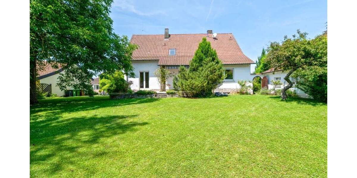 Einfamilienhaus Besigheim - 8 Zimmer, 168 m&sup2;, 695.000&euro; | Angebot:23203220
