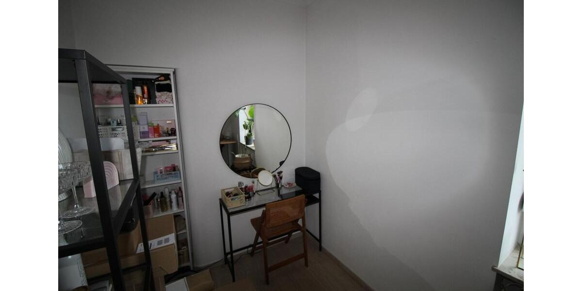 Hochparterre Stuttgart Stuttgart-Süd - 3 Zimmer, 61 m&sup2;, 320.000&euro; | Angebot:26058387