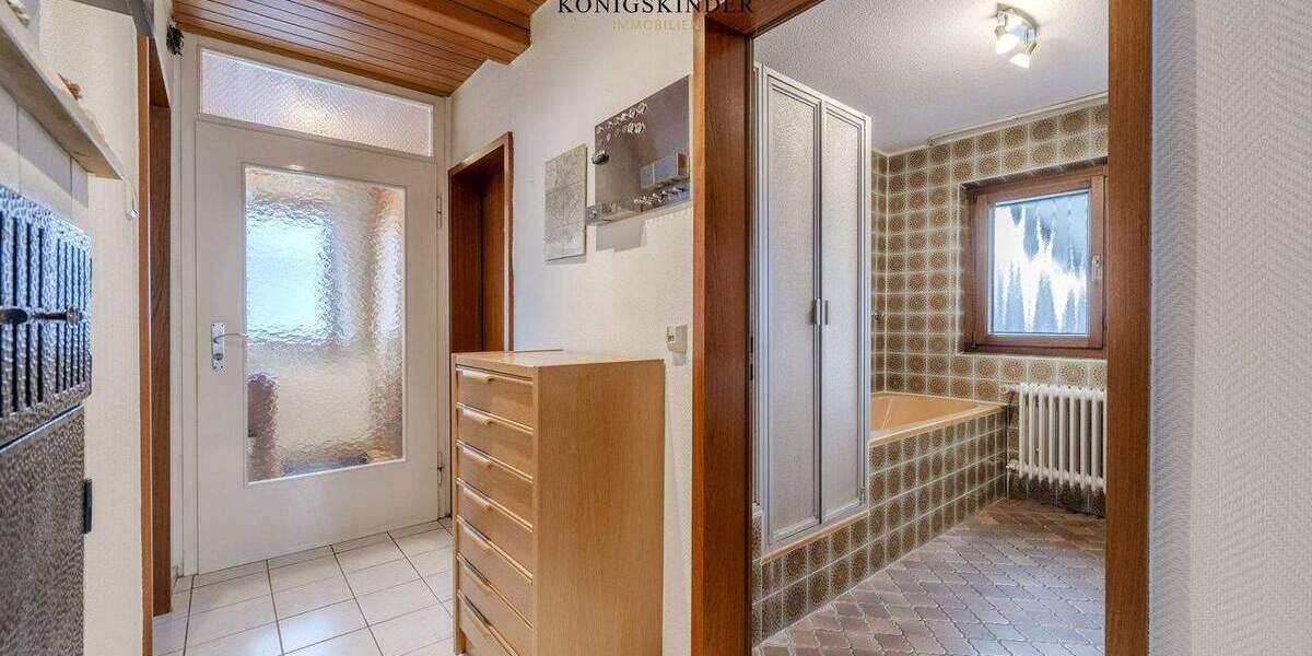 Mehrfamilienhaus, Wohnhaus Reichenbach an der Fils - 7 Zimmer, 141 m&sup2;, 399.000&euro; | Angebot:25835097