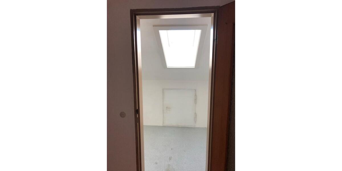 Dachgeschoßwohnung Schorndorf - 2.5 Zimmer, 46 m&sup2;, 600&euro; | Angebot:25168979