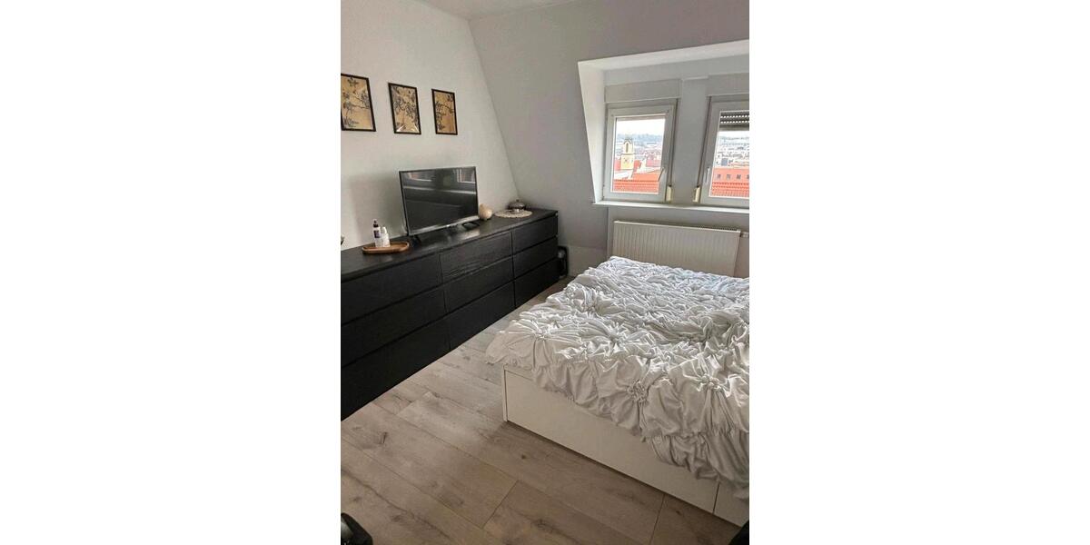 Dachgeschoßwohnung Stuttgart Feuerbach - 2 Zimmer, 43 m&sup2;, 650&euro; | Angebot:25806221