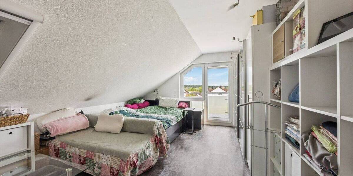 Mehrfamilienhaus, Wohnhaus Besigheim - 7 Zimmer, 254 m&sup2;, 1.050.000&euro; | Angebot:26686143