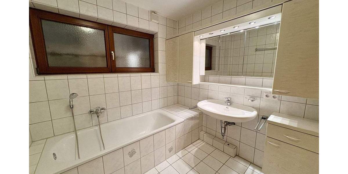 Etagenwohnung Weil im Schönbuch - 4 Zimmer, 111 m&sup2;, 395.000&euro; | Angebot:25780791
