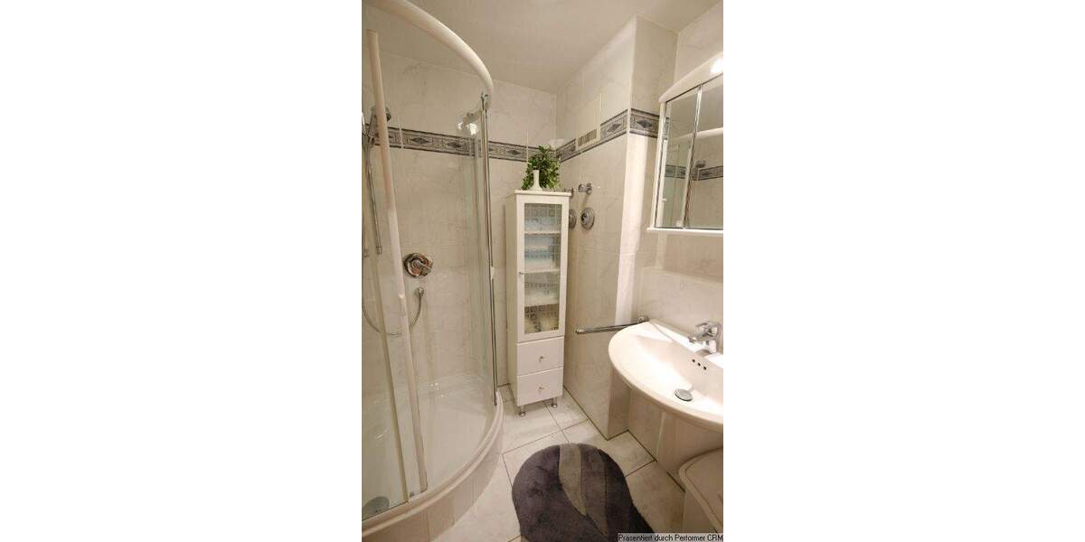 Etagenwohnung Remseck Hochberg - 2 Zimmer, 53 m&sup2;, 220.000&euro; | Angebot:25726695