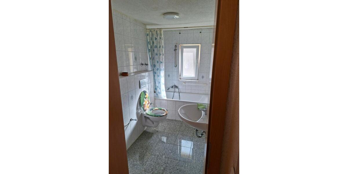 Erdgeschoßwohnung Sersheim - 2 Zimmer, 40 m&sup2;, 550&euro; | Angebot:25993652