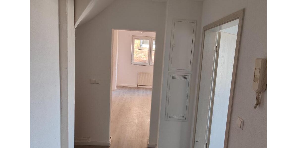 Dachgeschoßwohnung Stuttgart Bad Cannstatt - 3 Zimmer, 63 m&sup2;, 1.050&euro; | Angebot:24803392