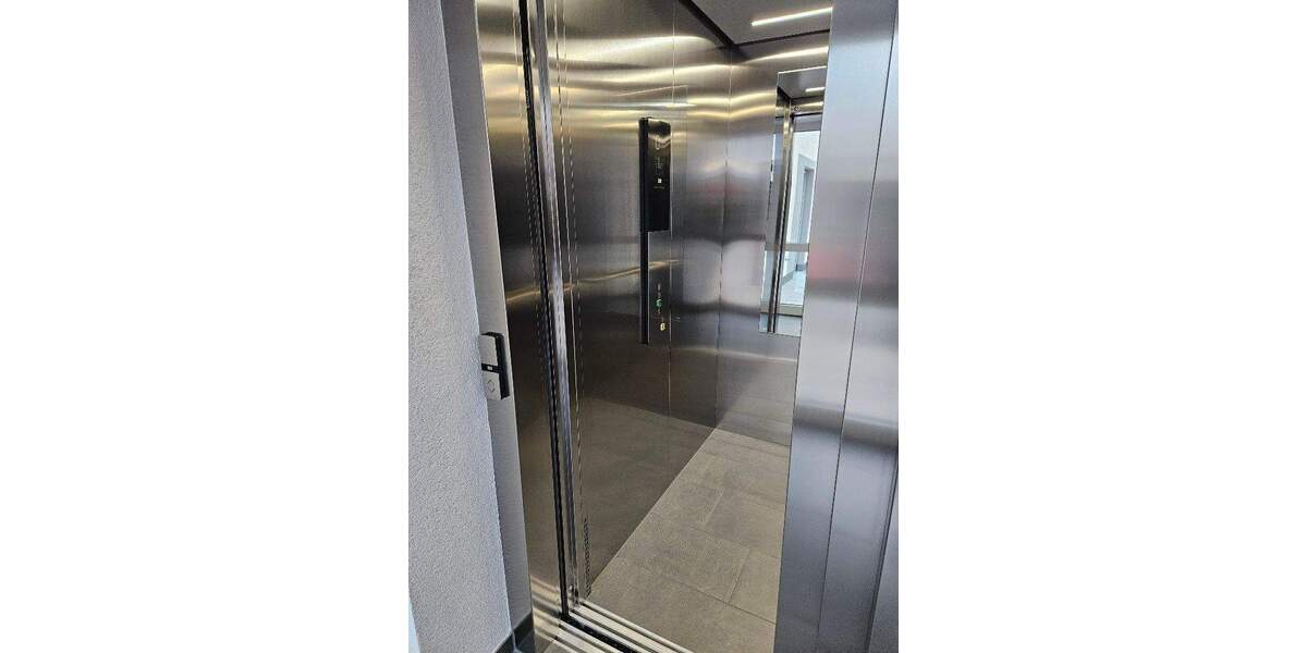 Zimmer Markgröningen - 3 Zimmer, 100 m&sup2;, 1.260&euro; | Angebot:25865448