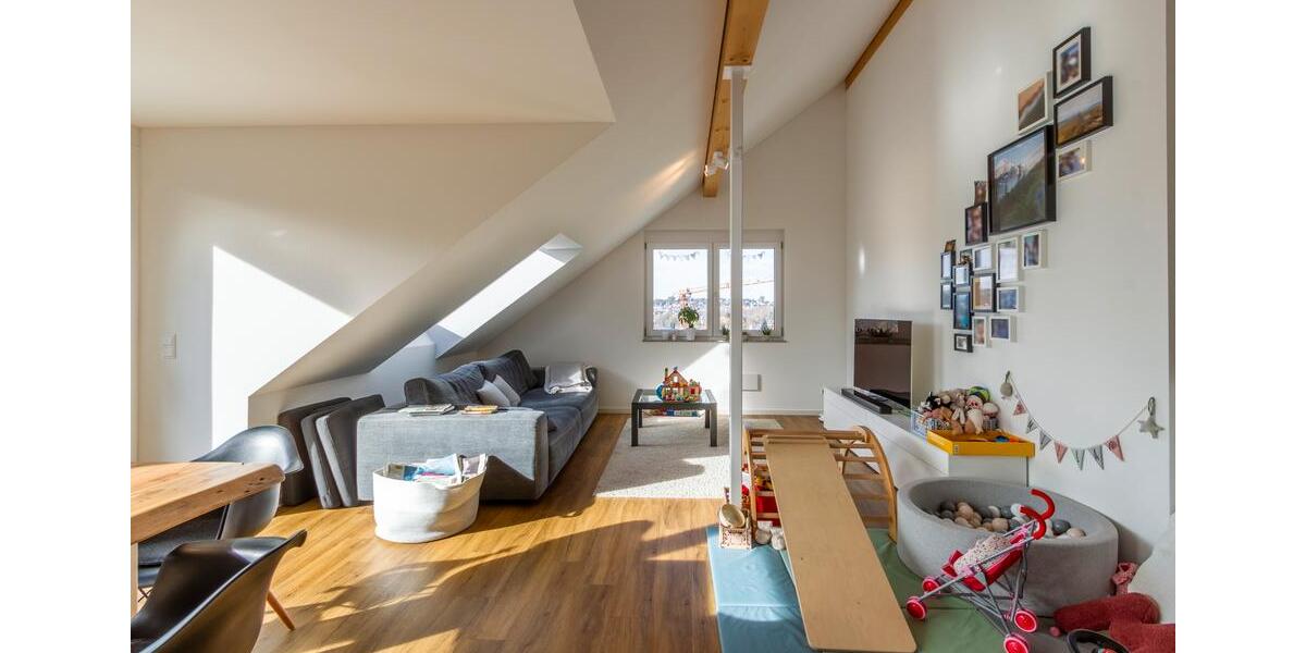 Dachgeschoßwohnung Oberboihingen - 3 Zimmer, 95 m&sup2;, 1.100&euro; | Angebot:25479852