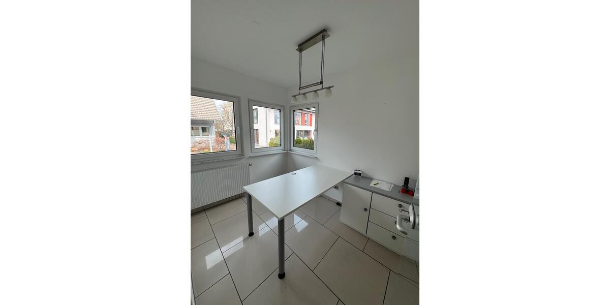 Einfamilienhaus Stuttgart Mühlhausen - 4 Zimmer, 160 m&sup2;, 390.000&euro; | Angebot:26071644