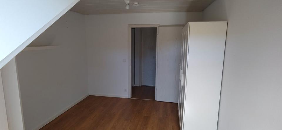 Dachgeschoßwohnung Stuttgart Fasanenhof-Ost - 3 Zimmer, 76 m&sup2;, 359.000&euro; | Angebot:26416733