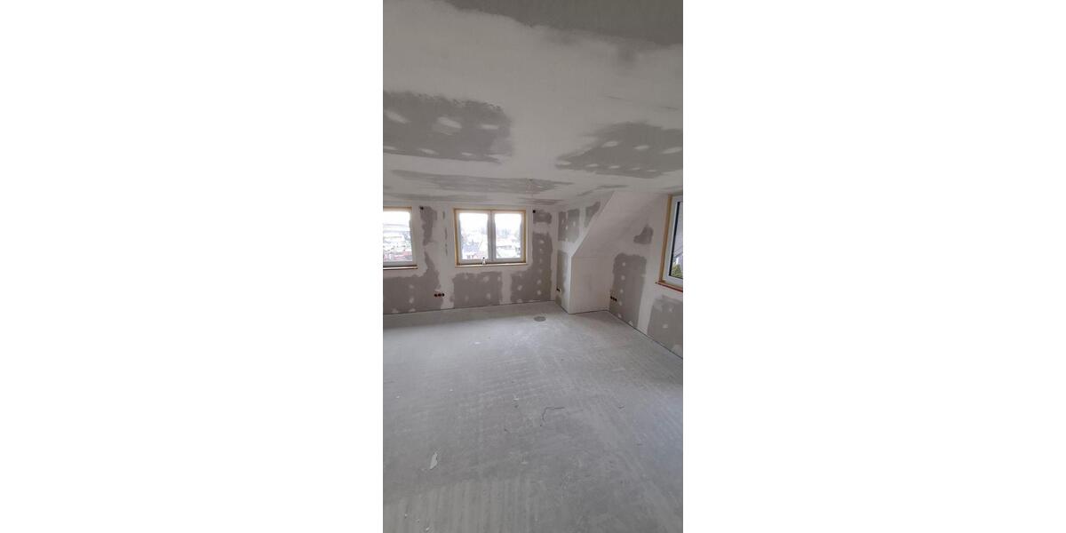 Dachgeschoßwohnung Lauffen am Neckar - 3 Zimmer, 74 m&sup2;, 980&euro; | Angebot:25379644