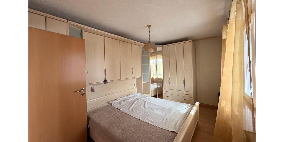 Erdgeschoßwohnung Göppingen - 4 Zimmer, 89 m&sup2;, 315.000&euro; | Angebot:25440430