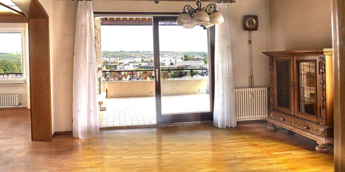 Mehrfamilienhaus, Wohnhaus Kirchheim am Neckar - 7 Zimmer, 280 m&sup2;, 715.000&euro; | Angebot:25746425