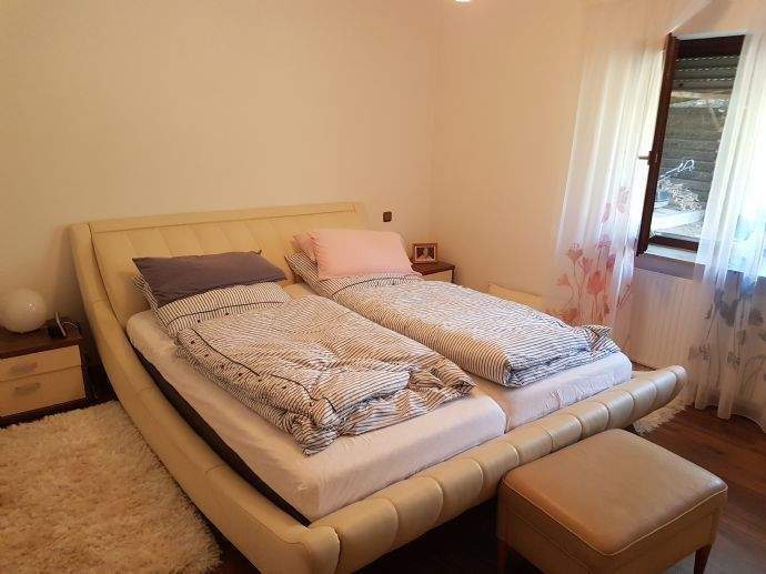 Mehrfamilienhaus, Wohnhaus Oberstenfeld - 5 Zimmer, 211 m&sup2;, 699.000&euro; | Angebot:25774763