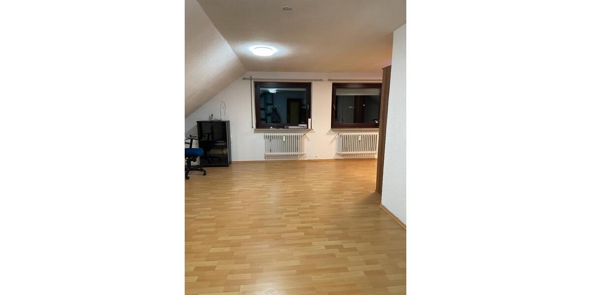 Dachgeschoßwohnung Rutesheim - 2.5 Zimmer, 58 m&sup2;, 1.150&euro; | Angebot:26679246