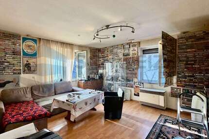 Haus Stuttgart Feuerbach - 8 Zimmer, 214 m&sup2;, 690.000&euro; | Angebot:25907232