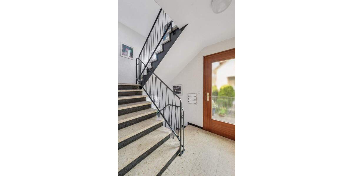Mehrfamilienhaus, Wohnhaus Stuttgart Weilimdorf - 9 Zimmer, 210 m&sup2;, 889.000&euro; | Angebot:25746148