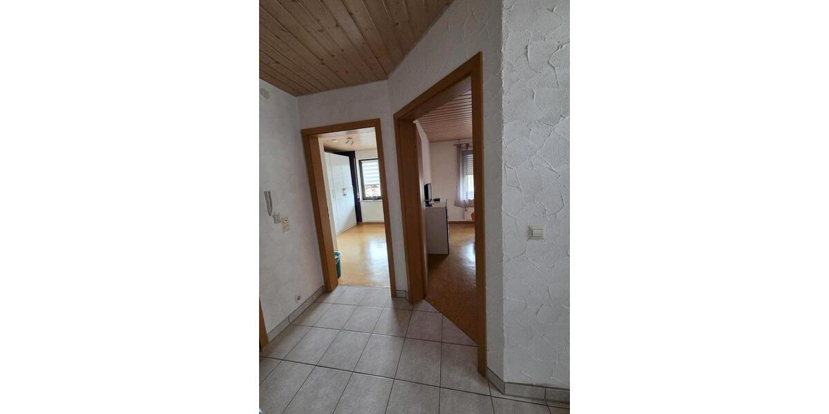 Dachgeschoßwohnung Auenwald - 6.5 Zimmer, 112 m&sup2;, 1.400&euro; | Angebot:25905253